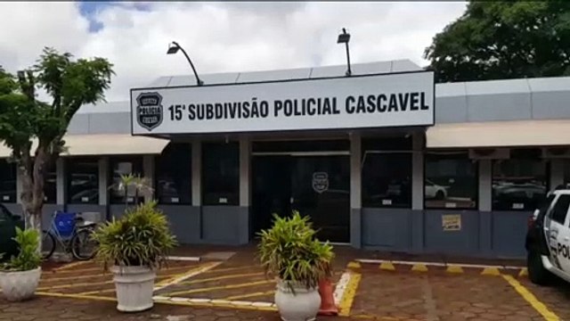 Homens são detidos acusados de arrombar pizzaria e furtar baterias de caminhão no Centro