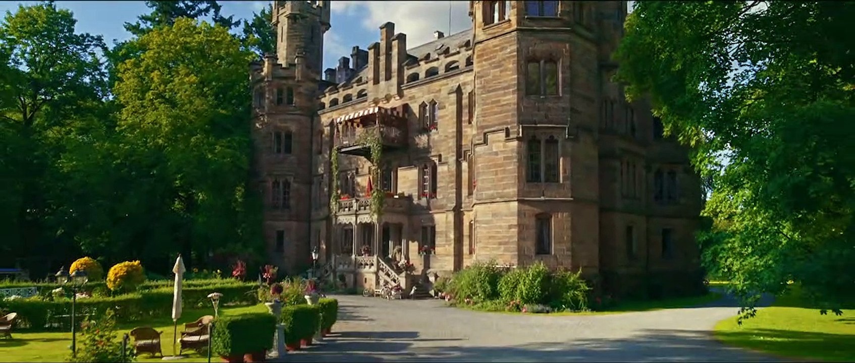 4 ZAUBERHAFTE SCHWESTERN – Film Clip - Ein Elefant auf dem Dach