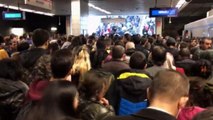 İstanbul'da metro hatlarında arıza! Seferler durdu, duraklarda yoğunluk oluştu