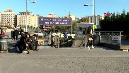 İstanbul'da metro arızası; duraklarda izdiham oluştu ek görüntü