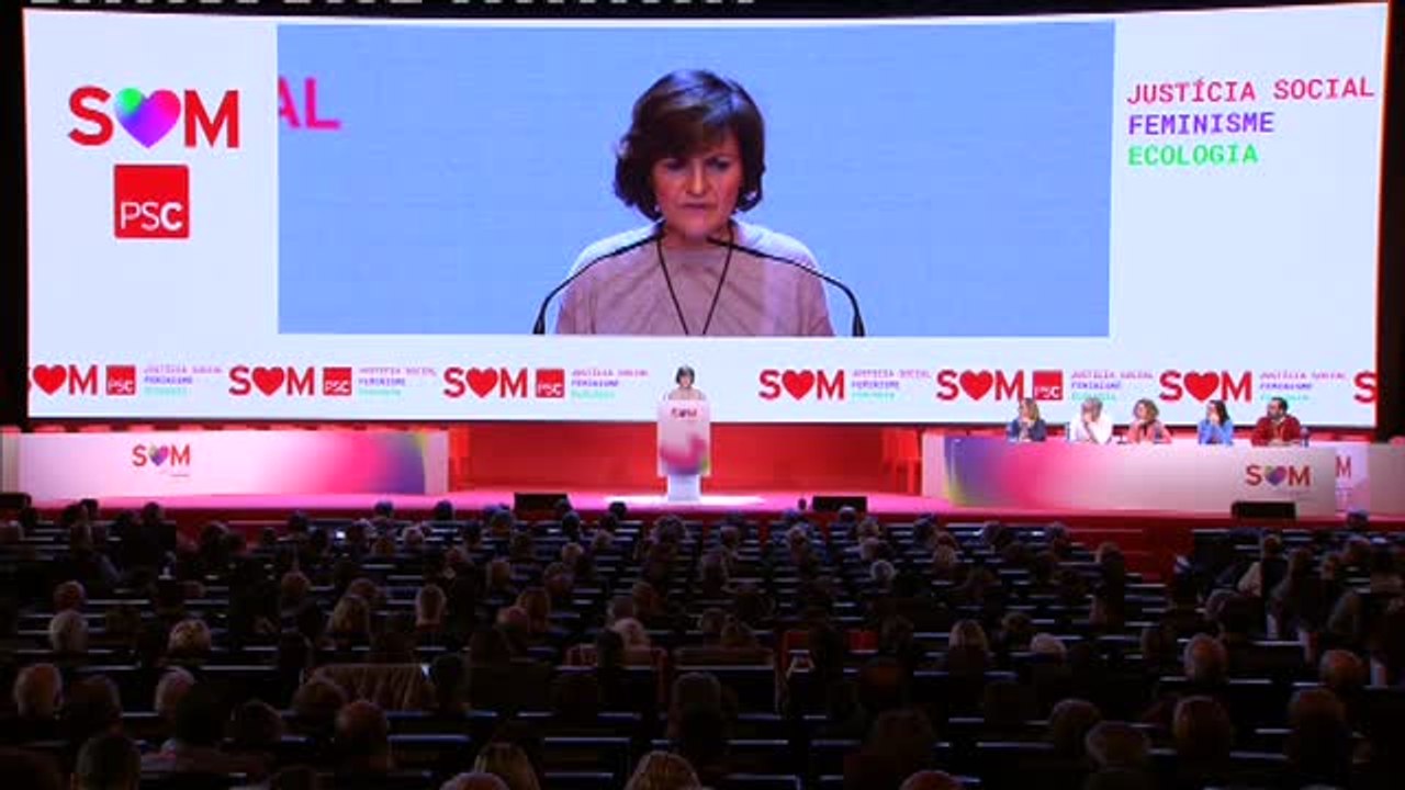 Carmen Calvo afirma que "en democracia están obligados a dialogar"