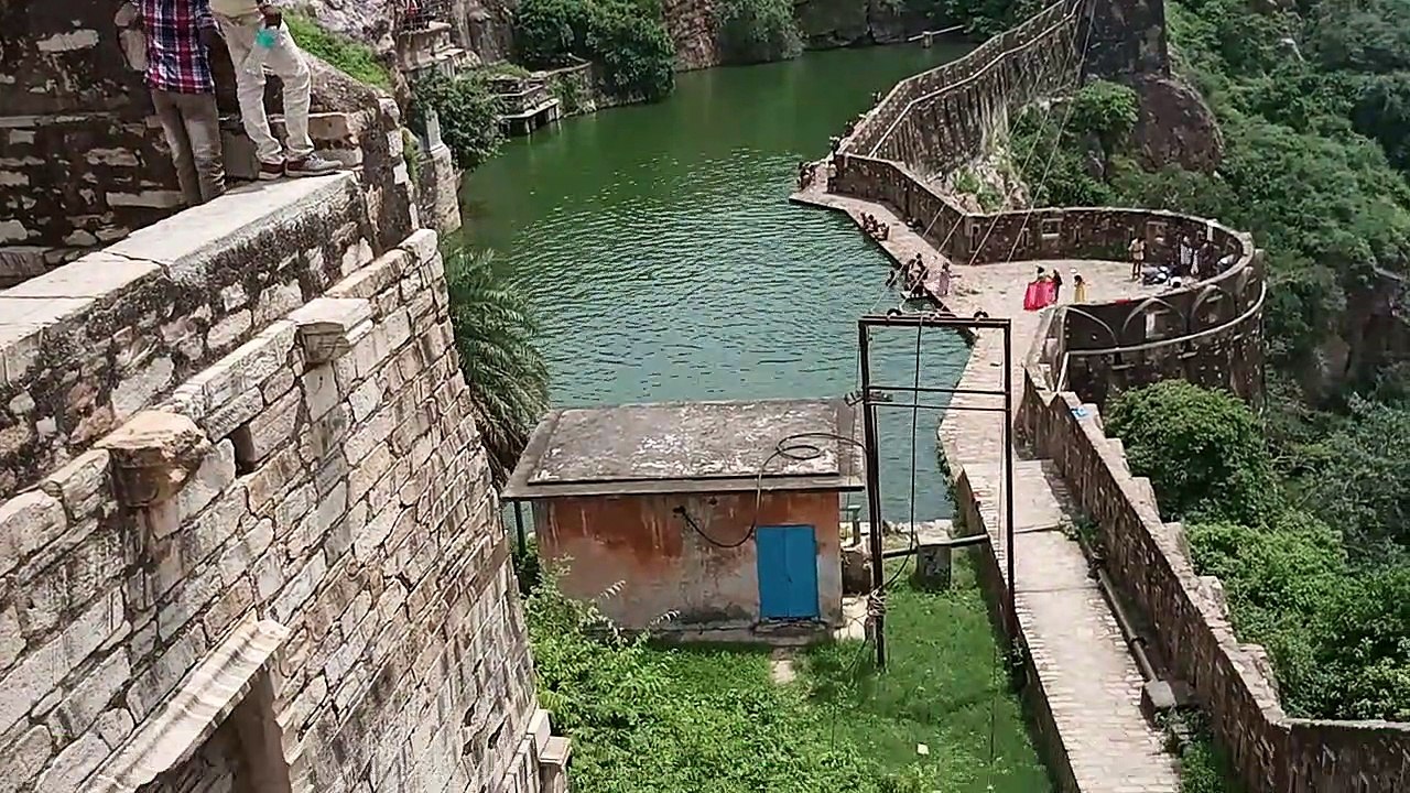 rajasthan chittuagarh india to live video wach thae video full time very nic pleas sonic
