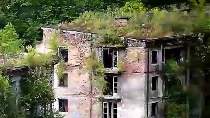 Town को Government ने Seal कर दिया है , दिनदहाड़े भूत बैठे दिखते हैं, Ristricted Aria ( 360 X 640 )