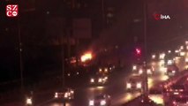 15 Temmuz Şehitler Köprüsü sapağında bir araç alev alev yanıyor
