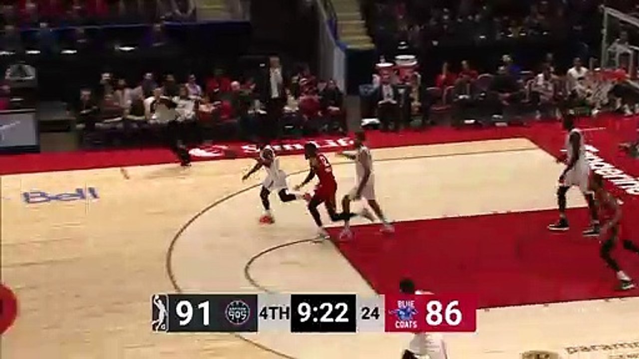 A bigtime dunk by Michael Bryson!