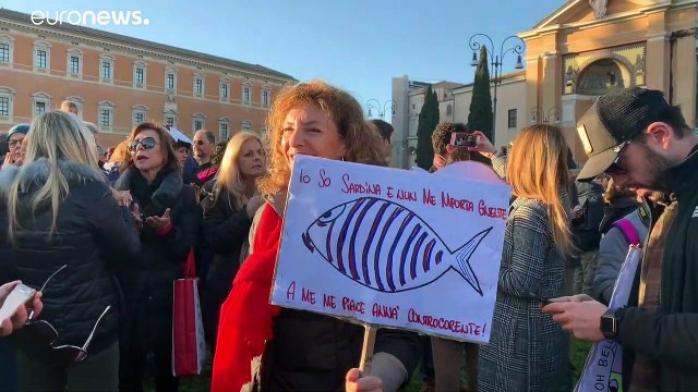 Les sardines manifestent à Rome contre Matteo Salvini