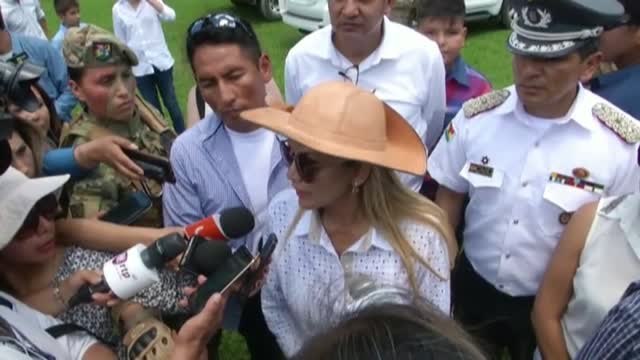 La autoproclamada presidenta de Bolivia solicitará la detención de Evo Morales