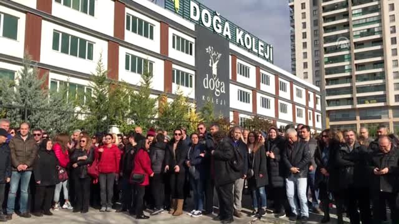 Doğa Koleji velilerinden okulun devriyle ilgili açıklamanın ertelenmesine protesto
