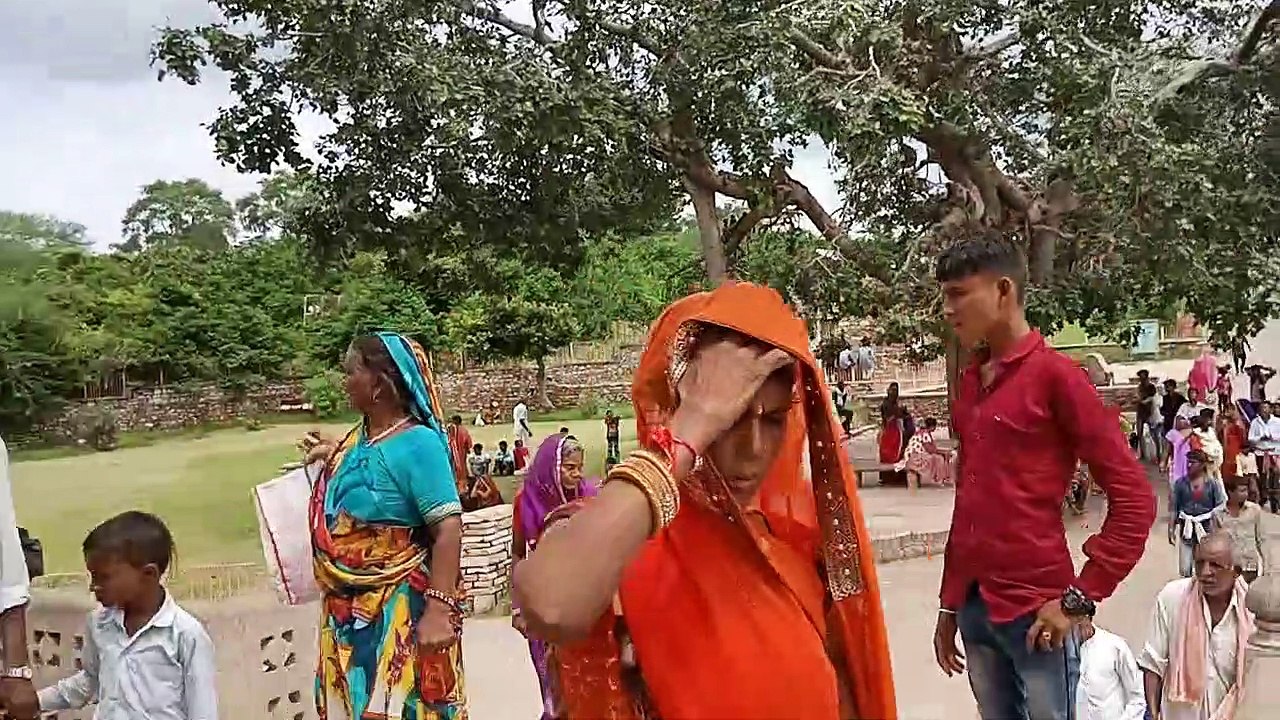 के तपाईले हाम्रो च्यानललाई SUBSCRIBE गर्नु भयो ? गर्नु भएको छैन भने यस्तै रमाईलो र सन्देशमुलक भिडियो हेर्नका