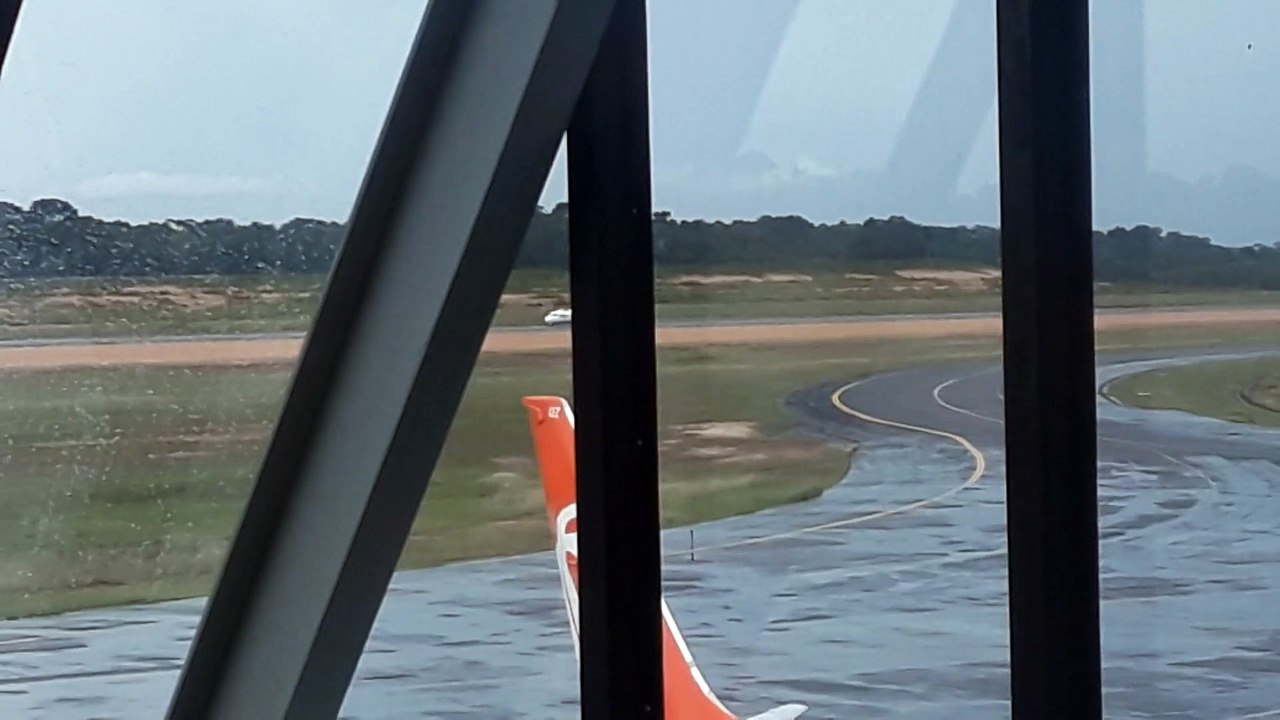[SBEG Spotting]ATR 72 Total Linhas Aéreas pousa em Manaus vindo de Urucu