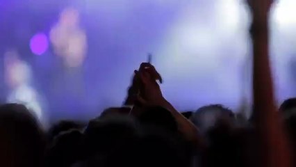 Ney Barros em PENETRAS de LUXO (ERNANI) / Direção: Paula Trabulsi e Isaac Niemand