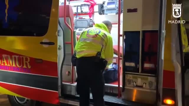 Un hombre fallece al ser atropellado por el camión de basuras en el centro de Madrid