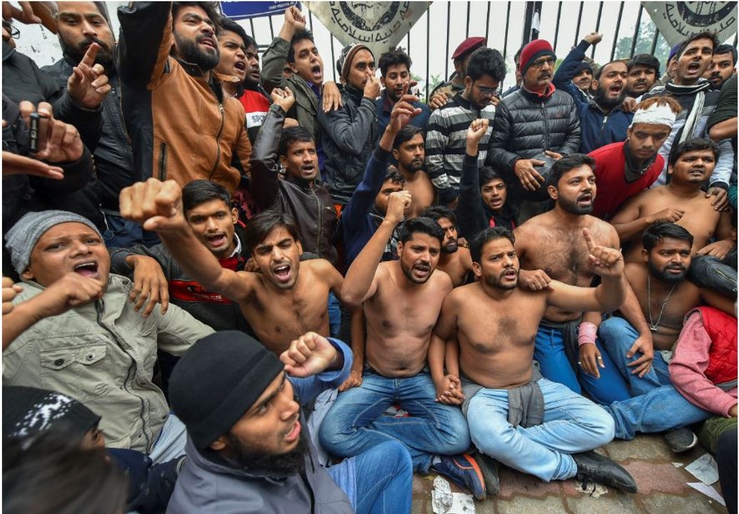 Jamia students restarted their protest against CAB | Oneindia Malayalam