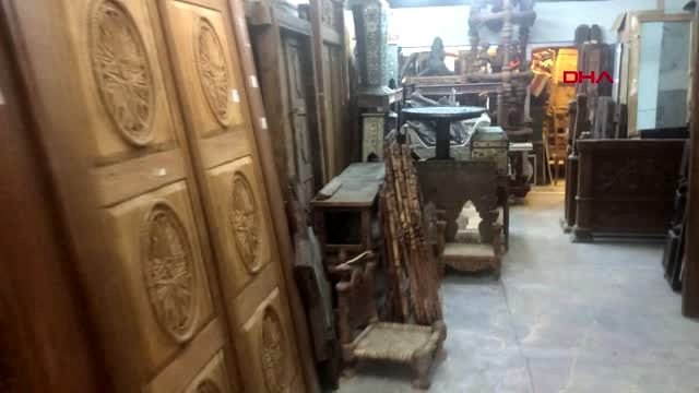 Roma ve bizans dönemine ait tarihi eserler ele geçirildi... operasyon anı kamerada