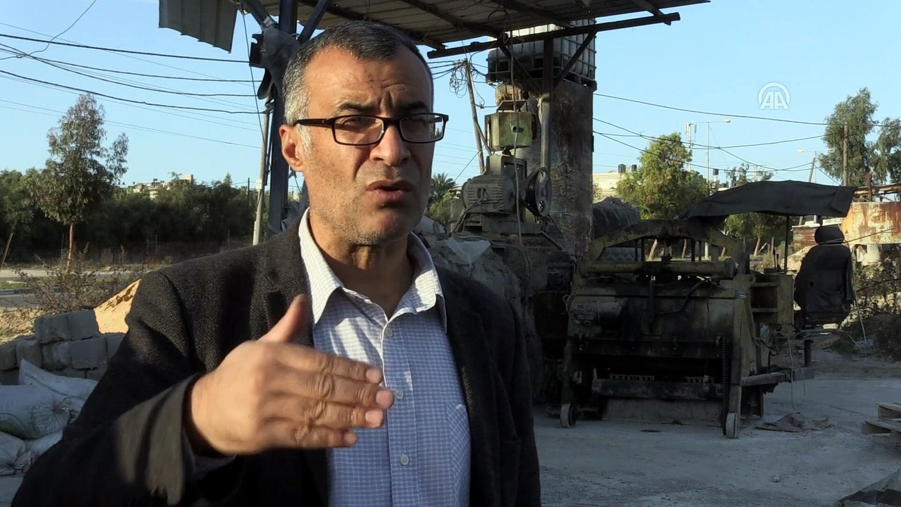 Gazzeli mühendis çevre dostu briket üretti