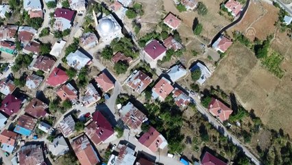 250 haneli mahalleden 500'ü aşkın öğretmen çıktı - KARAMAN