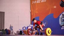 Avrupa şampiyonu milli halterci Hakan Şükrü Kurnaz, okulunda coşkuyla karşılandı