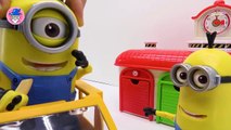 Despicable Me  Minions BOB toys move on the school bus. Cute minions and school bus toy