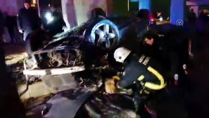 Köprünün beton blokuna çarpan otomobildeki 3 kişi öldü, 2 kişi yaralandı - ANTALYA