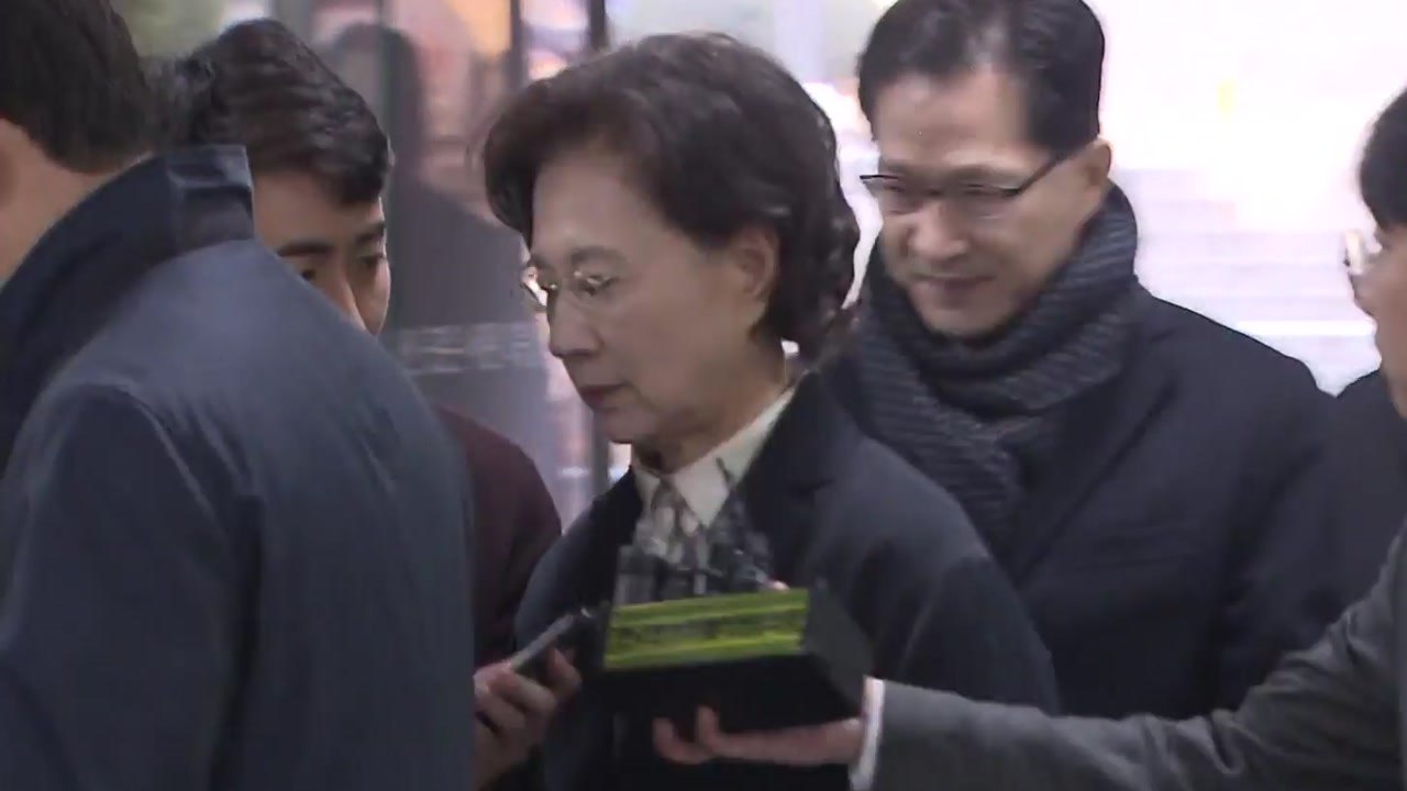 [기자브리핑] '상습폭행' 혐의 이명희 첫 공판 "직원 폭행 이유는 엄격한 성격 탓"...