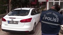 Polis memurunun otomobiline 