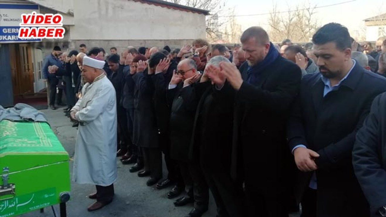 (16 Aralık 2019) GAZETECİ AHMET ŞAN’IN ACI GÜNÜ  HACI AHMET ŞAN HAKKA YÜRÜDÜ