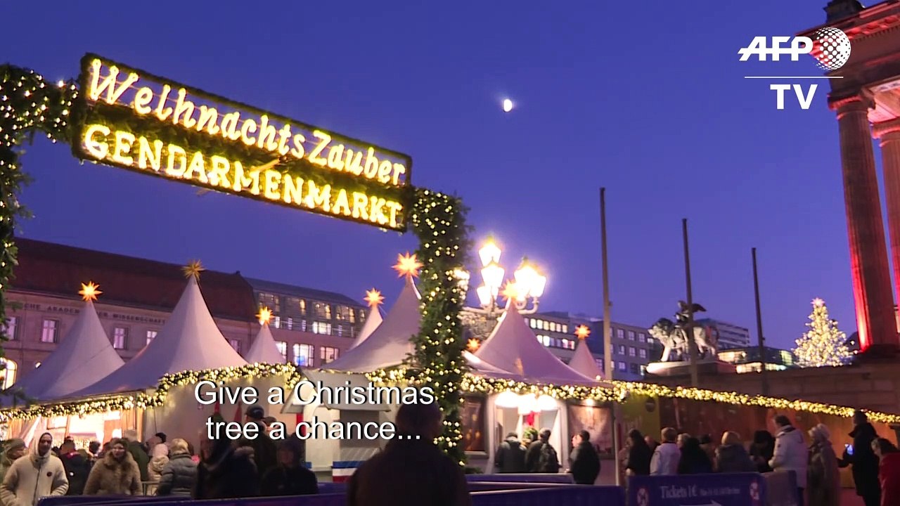 Berlin Christmas tree rental service aims to cut waste Vidéo Dailymotion