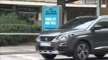 Tsunami Democràtic coloca carteles de movilización en marquesinas del Ayuntamiento de Barcelona sin permiso