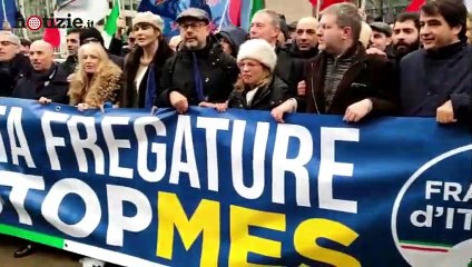 Da "Io sono Giorgia" a "Io sono Nibras" la giovane musulmana risponde alla Meloni | Notizie.it