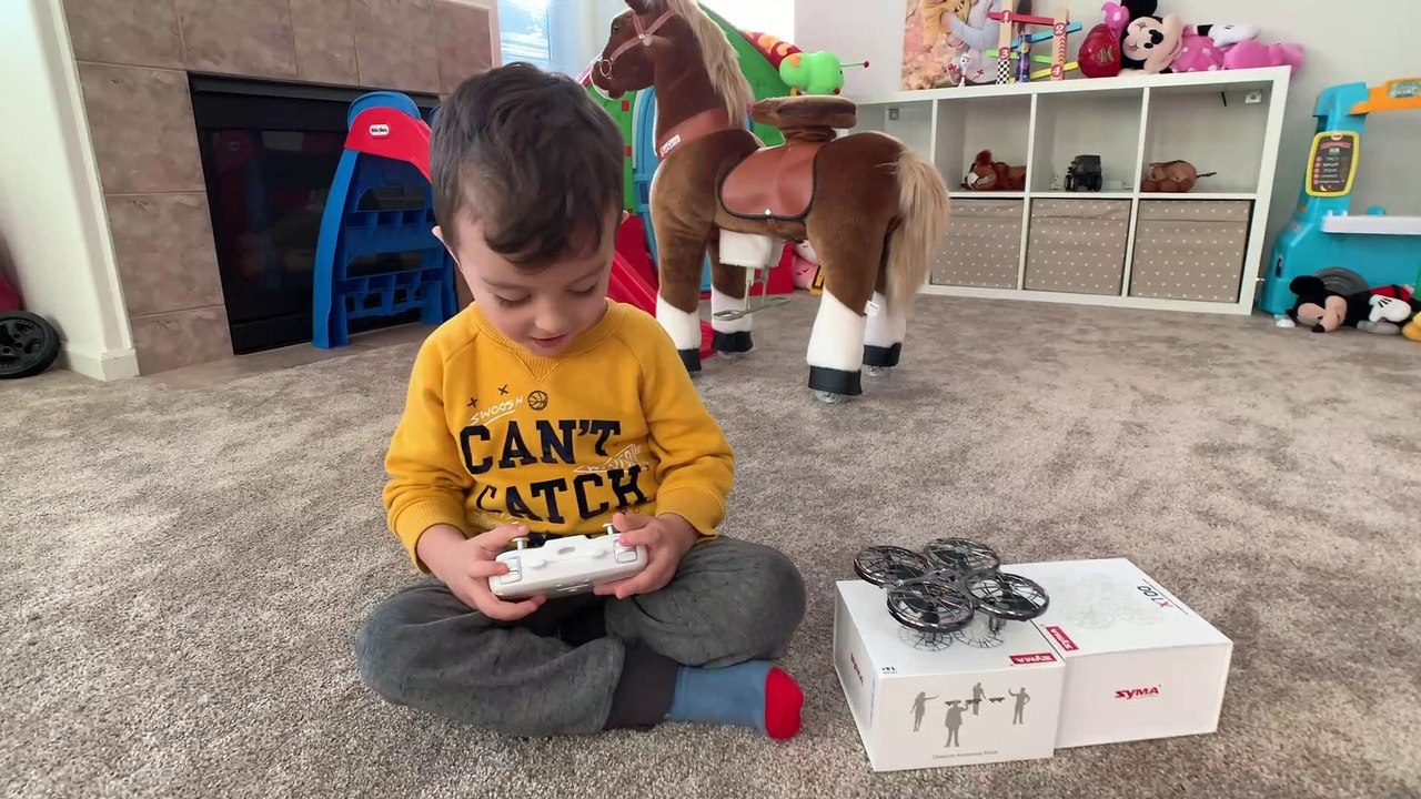 NEW Mini DRONE FOR KIDS fun PLAYTIME with Elias and his toy SYMA X100
