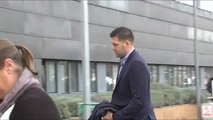 Los capitanes del Real Madrid visitan a los niños de un hospital