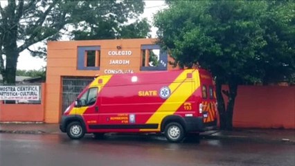 Menina é socorrida pelo Siate no Colégio do Jardim Consolata