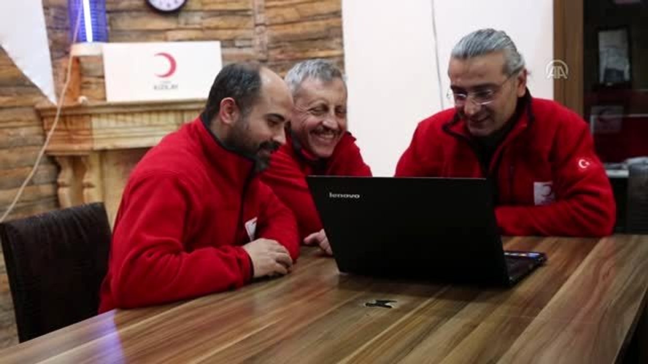 Irak'taki Türk Kızılayı çalışanları AA'nın "Yılın Fotoğrafları" oylamasına katıldı - ERBİL