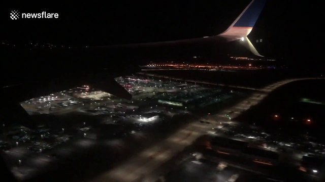 Extended version of United Airlines engine shooting flames during flight