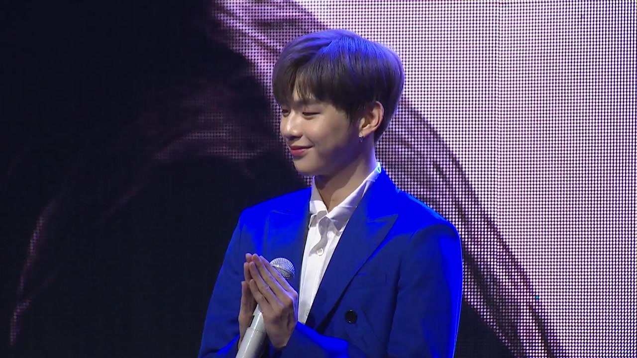 '프로듀스101 출신' 강다니엘, 악플러 8명 고소 / YTN