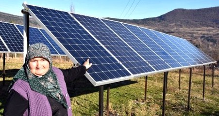 Kezban Teyze, Almanya'da gördüğü güneş enerji santralini köyüne kurdu