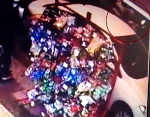 (Özel) Beykoz'da magandaların trafikte bir sürücünün yolunu kestiği anlar  kamerada