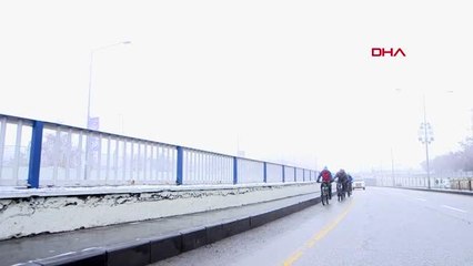 Erzurum palandöken'de kar üstünde bisiklet keyfi