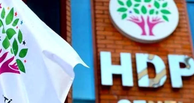 Muş'un Varto ilçesinde HDP'li belediye eş başkanları gözaltına alındı