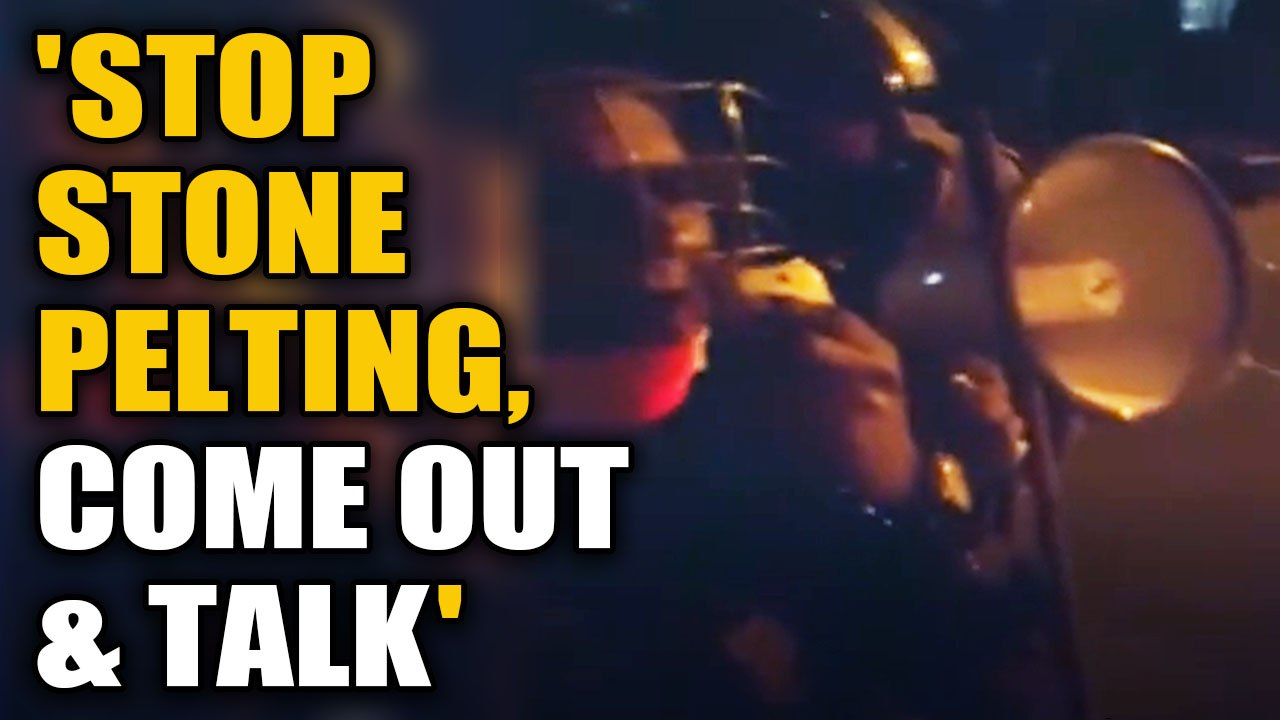 Delhi police releases video of Dec 15th Jamia protest showing Joint CP appealing for calm | OneIndia