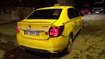 Esenyurt'ta polisten kaçan taksi lastiklerine ateş açılarak durduruldu