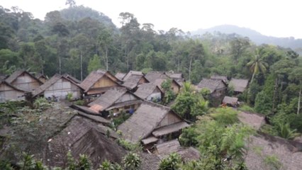 Indonesia’s Baduy tribe struggles to keep rejecting modern technology