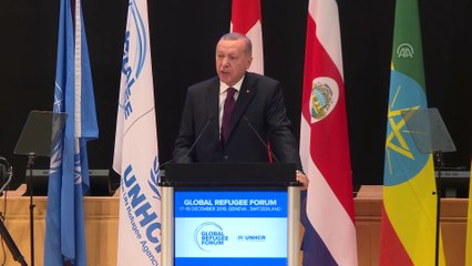 Erdoğan: 'Mültecileri kendi topraklarında tutacak, ülkemizde olanları da tekrar vatanlarına döndürecek formüllerin devreye alınması gerekiyor' - CENEVRE