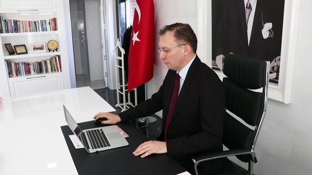 Süleyman Demirel Üniversitesi Rektörü Çarıkçı, AA'nın 'Yılın Fotoğrafları' oylamasına katıldı - ISPARTA