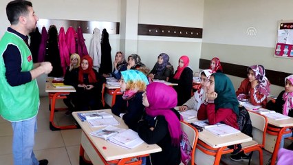 Batman'da 10 bin öğrenciye kaynak kitap desteği