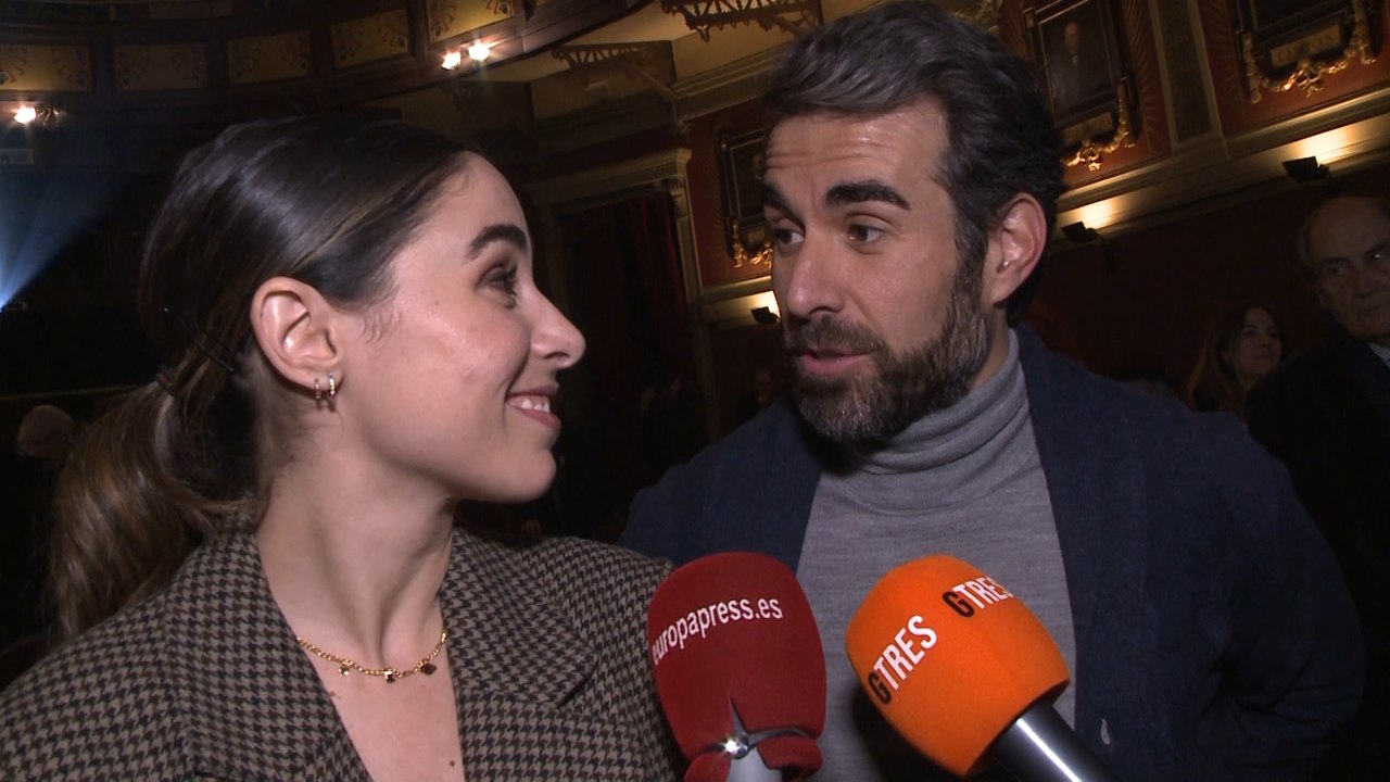 Candela Serrat y Daniel Muriel se muestran muy enamorados