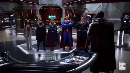 CRISIS ON INFINITE EARTHS "Behind The Scenes Of Part 3" Featurette [HD] Arrow, The Flash, Batwoman