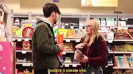 Kardeşi İçin Yardım İsteyen Gence Fransız ve Türklerin Tepkisi - Sosyal Deney