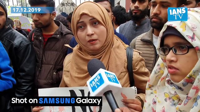 Protest against police action in Jamia Millia Islamia