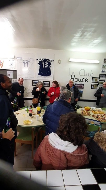 Le verre de l'amitié après l'AG des dirigeants